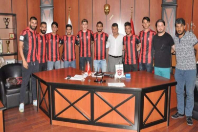 Gaziantepspor 9 futbolcusuyla sözleşme yeniledi