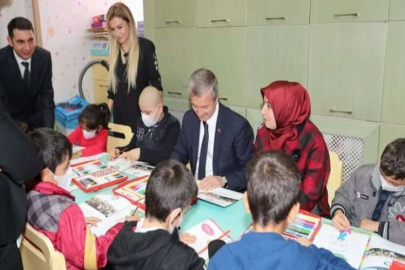 Tahmazoğlu’ndan lösemili çocuklara moral ziyareti