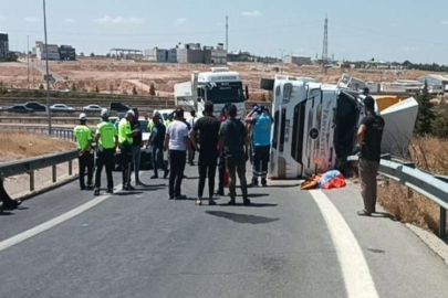 Devrilen kamyonun sürücüsü öldü, yakınlarının feryadı yürek dağladı