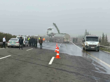 Gaziantep - Şanlıurfa yolunda zincirleme trafik kazası: 1 yaralı