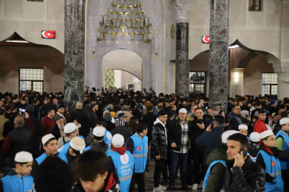 Depremde vefat edenler için Gaziantep’te Mevlid-i Şerif okutuldu