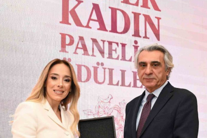 İpek Cıncıkcı’ya  Anadolu’dan Yükselen Kadın Ödülü