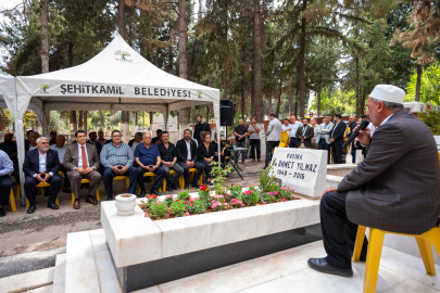 YILMAZ MEZARI BAŞINDA ANILDI