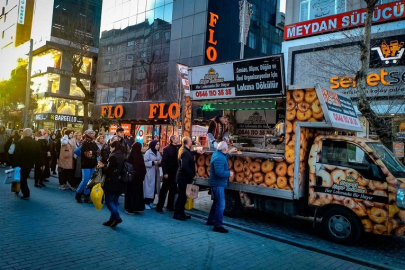 Hayır Lokması İstanbul ile Sokaklarda Lokma Hayrı Geleneği