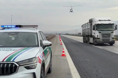 Gaziantep jandarmasından otoyolda cayrokopter destekli trafik denetimi