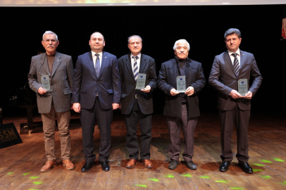 İMO dan Duayen İnşaat Mühendislerine teşekkür plaketi!