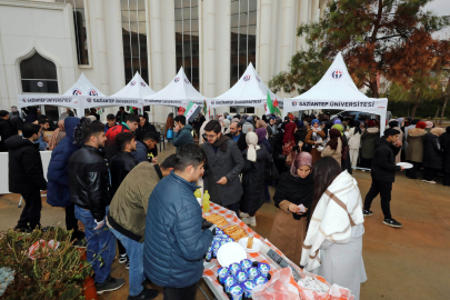 GAÜN’lü öğrencilerden Gazze için kermes