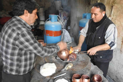 Gaziantep’in son kalaycı ustaları mesleklerini yaşatmaya çalışıyor