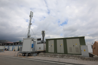 Büyükşehir, deprem sonrası sahada teknik destek sağladı