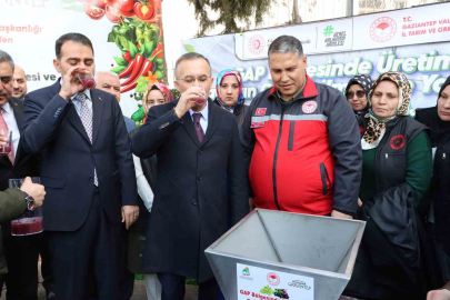 Çiftçilere üzüm sıkma makinesi dağıtıldı