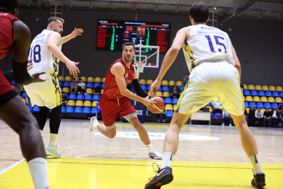 Gaziantep Basketbol, galibiyetle döndü